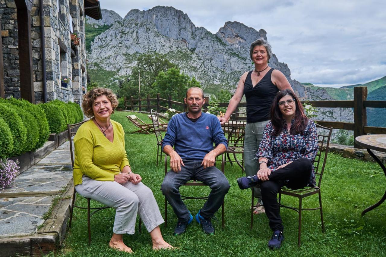 La Posada De Cucayo Dobres Eksteriør billede