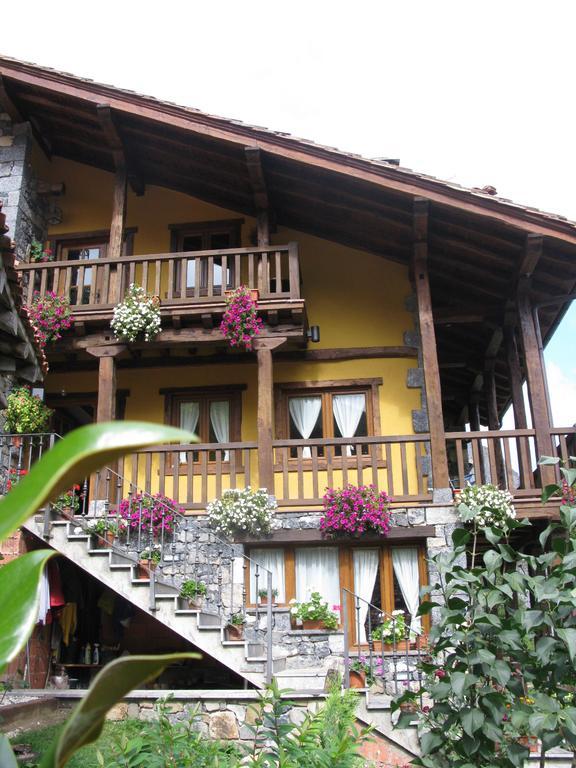 La Posada De Cucayo Dobres Eksteriør billede